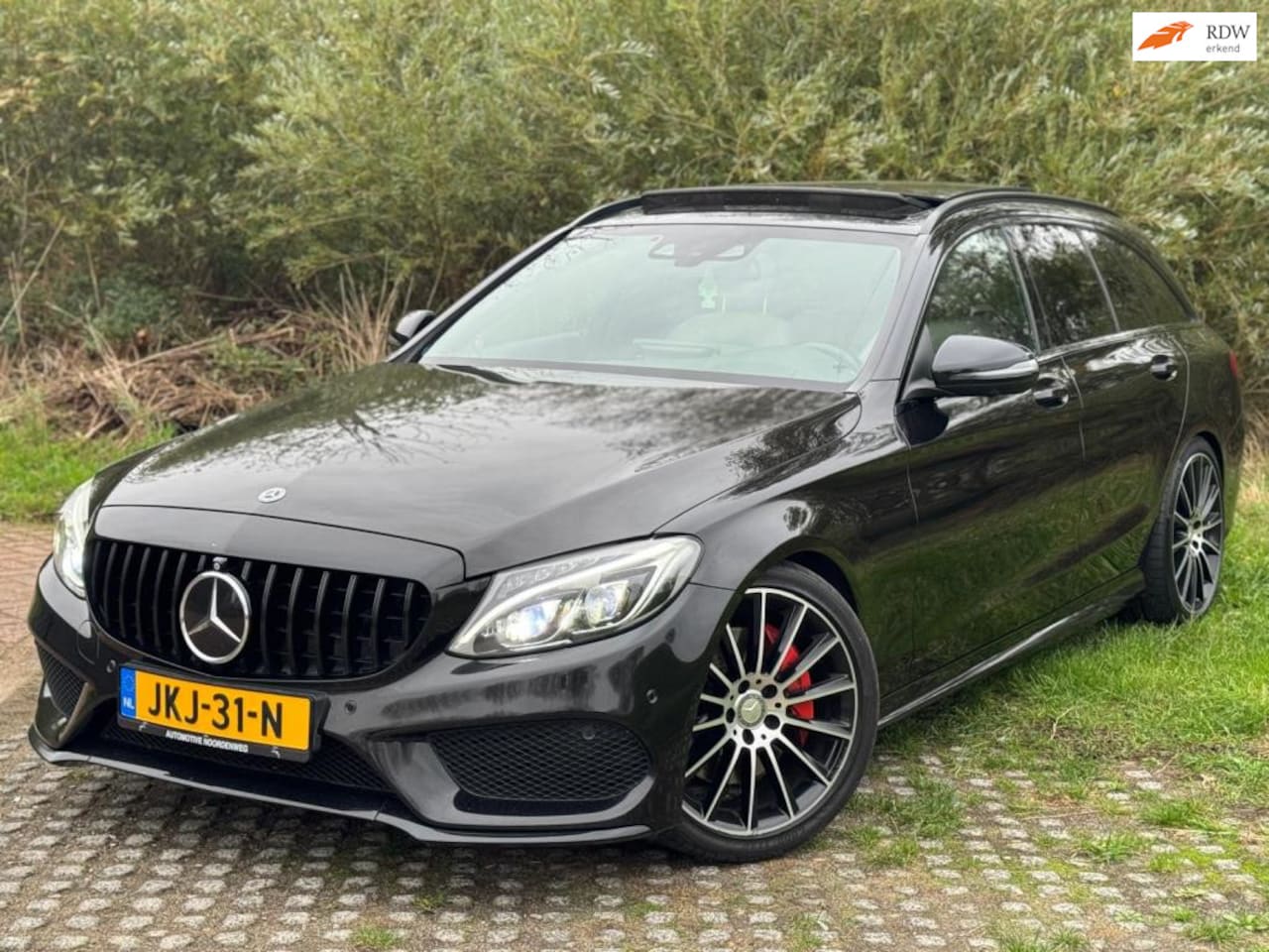 Mercedes-Benz C-klasse - 300 AMG PAK/ PANO / VOLLE AUTO !! - AutoWereld.nl