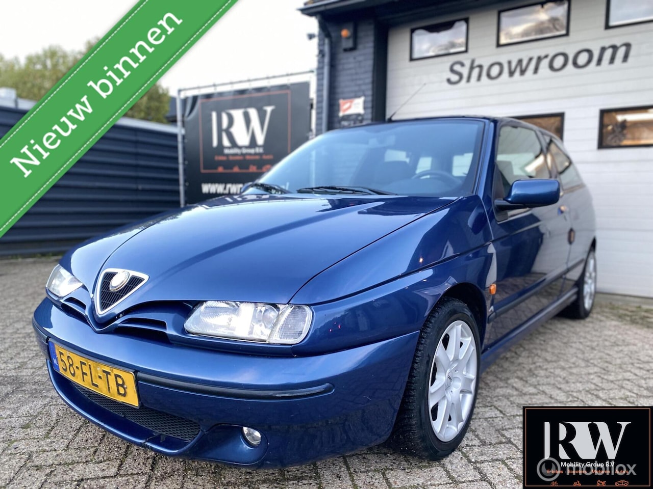 Alfa Romeo 145 - 1.4-16V T.Spark L *AIRCO*NIEUWE APK*TREKHAAK* - AutoWereld.nl