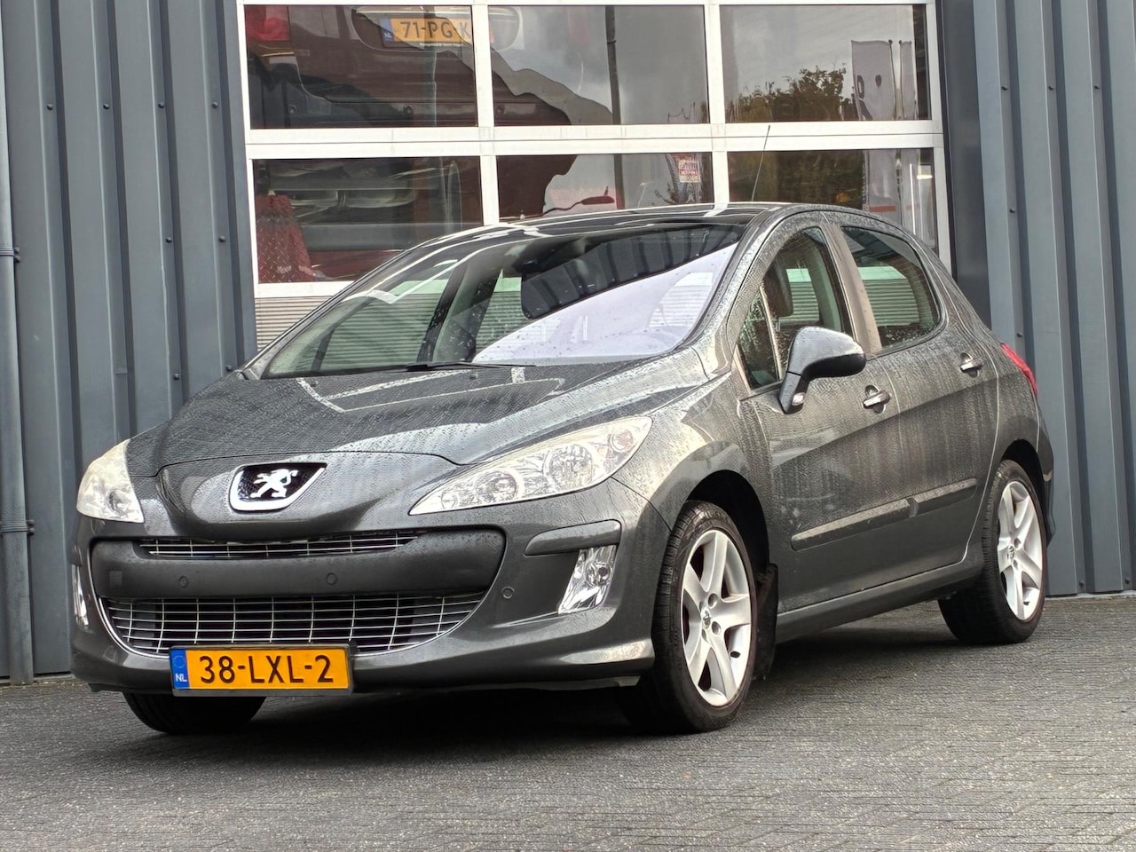 Peugeot 308 - 1.6 VTi Signature Clima Navigatie Cruisecontrole - AutoWereld.nl