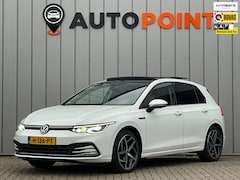 Volkswagen Golf - 1.5 eTSI VITRUAL PANO AUT LED DEALER OND ORG NL
