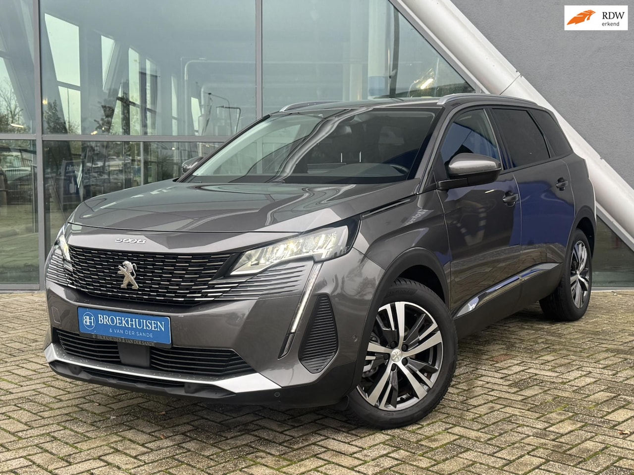 Peugeot 5008 - 1.2 PureTech Allure Pack 7 Persoons 131pk 360 Camera / Navigatie / Cruise Control - AutoWereld.nl