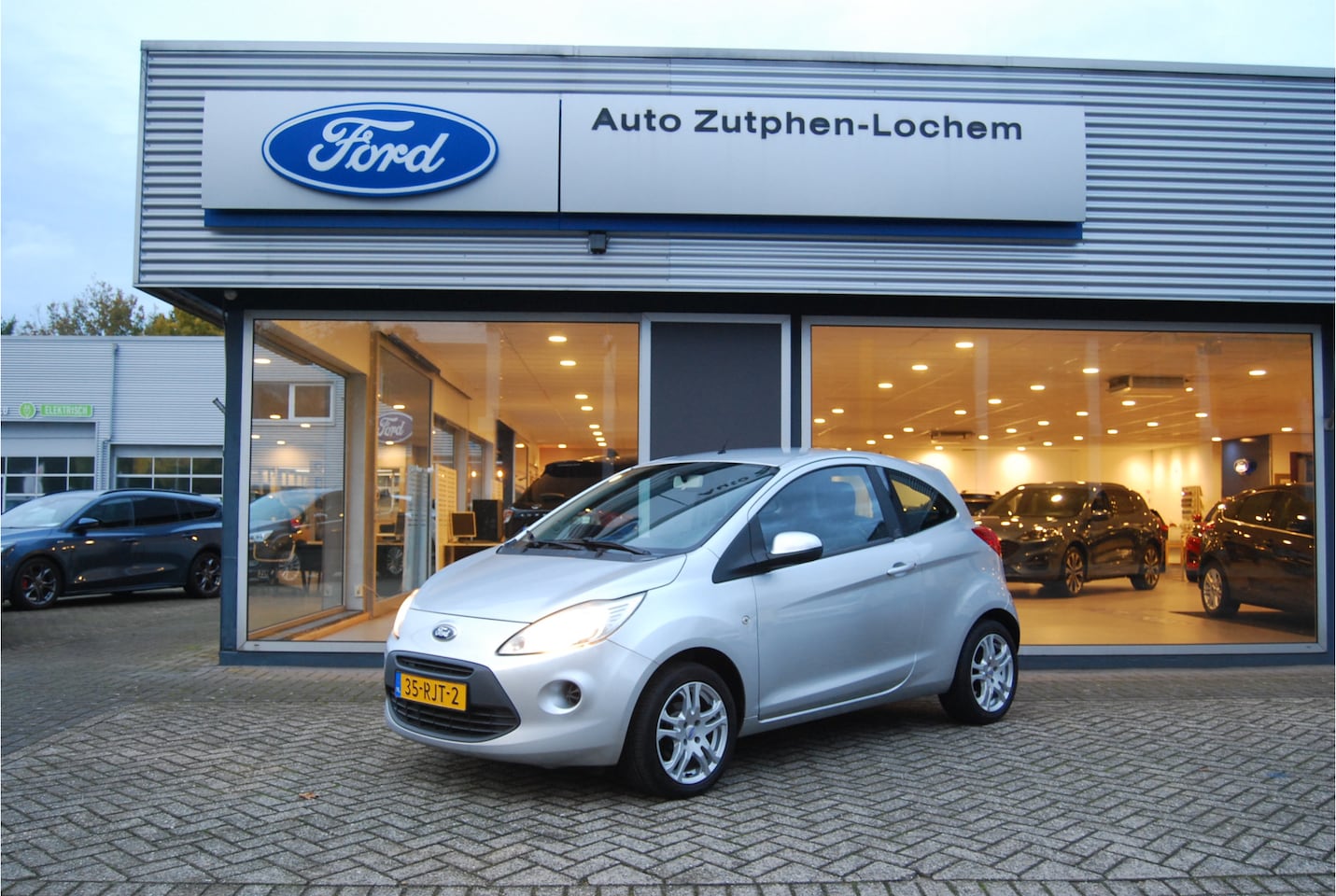 Ford Ka - 1.2 Comfort start/stop 69pk COOL NL-AUTO | AIRCO | ONDERHOUDEN | RADIO/CD | PARK.SENSOREN - AutoWereld.nl