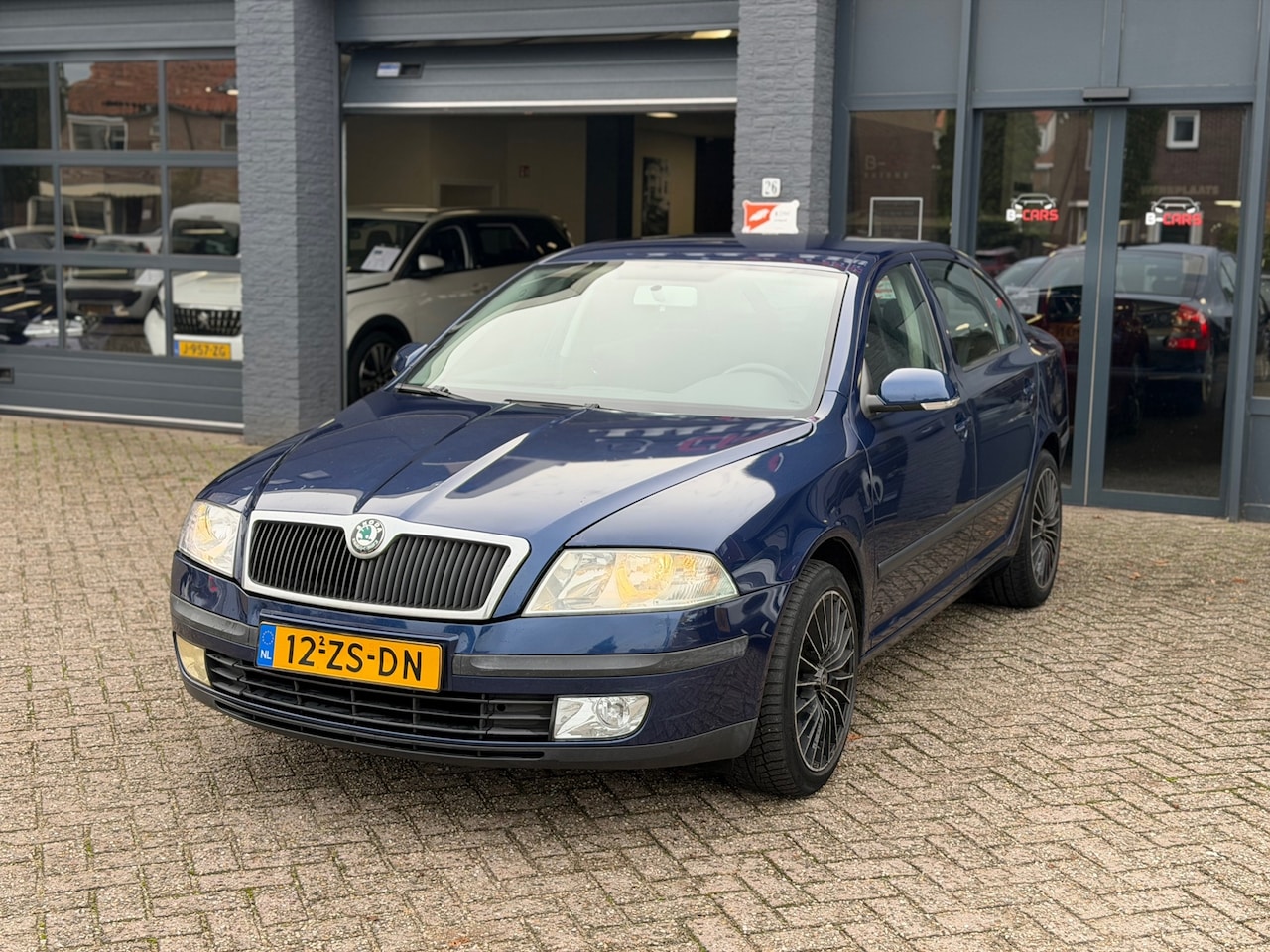 Skoda Octavia - 1.6 FSI Ambiente Attractive Business 1.6 FSI Ambiente Attractive Business - AutoWereld.nl