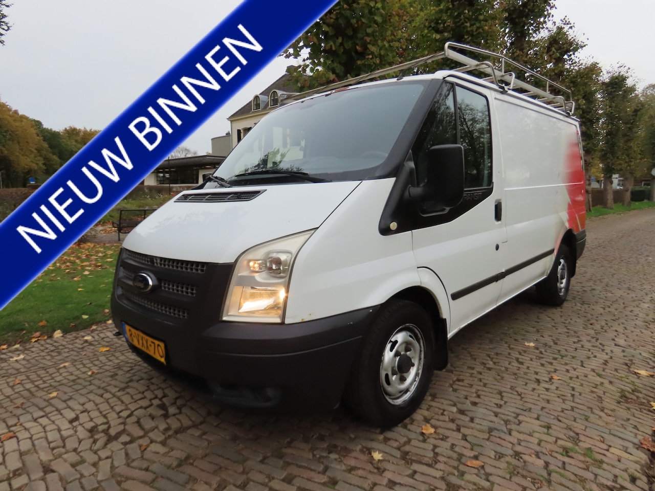 Ford Transit - 260S 2.2 TDCI Economy Edition Airco 3 Persoons Imperiaal Trekhaak***1E Eigenaar***Apk t/m - AutoWereld.nl