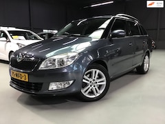 Skoda Fabia Combi - 1.2 TSI Dynamic I Automaat I Schuifkanteldak I Parksens I Cruise I Trekhaak I New dist ket