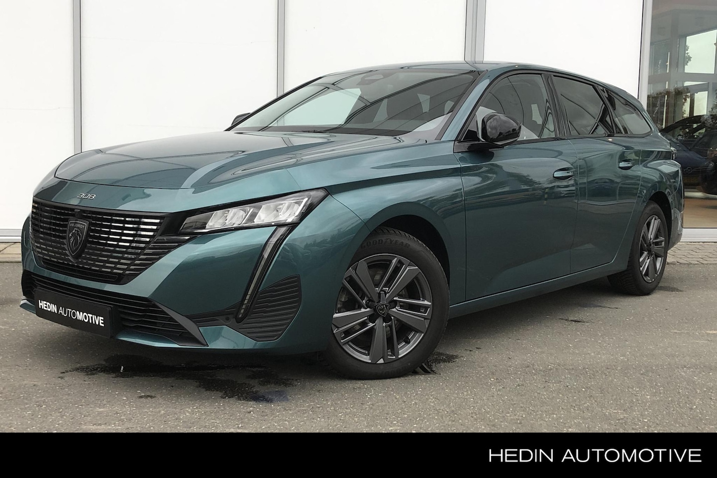 Peugeot 308 SW - 1.2 Allure 130PK Automaat Navigatie | Achteruitrijcamera |AGR-stoel | - AutoWereld.nl