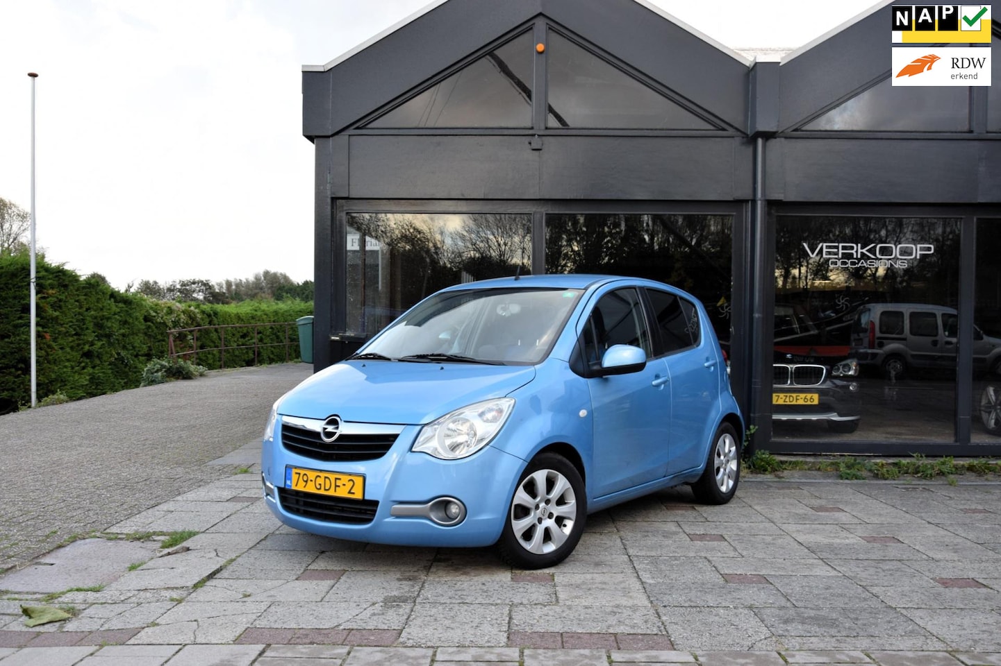 Opel Agila - 1.2 Enjoy Automaat Navigatie Carplay - AutoWereld.nl