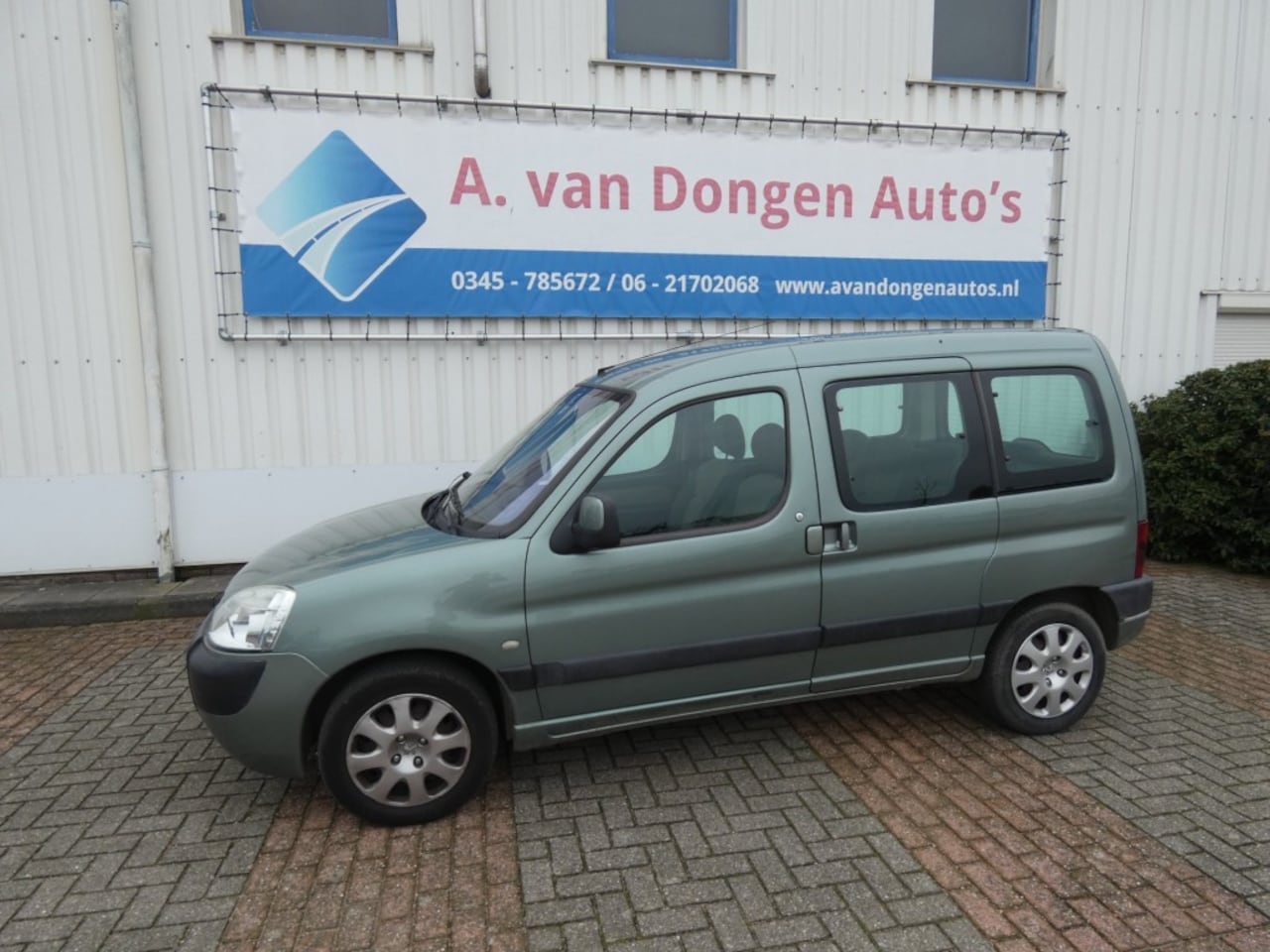 Peugeot Partner - 1.6-16V XT,Airco,Cruise,Trekhaak,Incl.Nwe APK - AutoWereld.nl