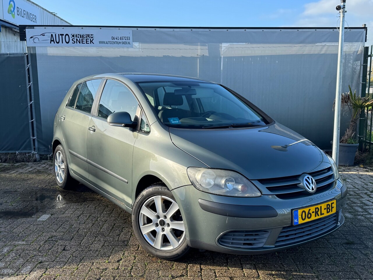 Volkswagen Golf Plus - 1.6 FSI - NWE APK - Airco - Cruise - AutoWereld.nl