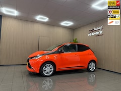 Toyota Aygo - 1.0 VVT-i x-sport * Navigatie / Camera / LM Velgen / NL Auto