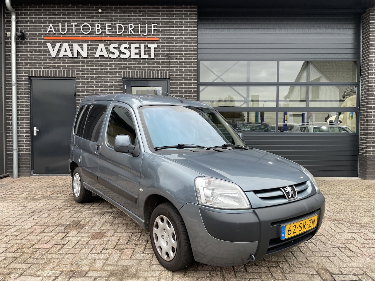 Peugeot Partner MPV - 1.4 XT Airco , Cruise - AutoWereld.nl