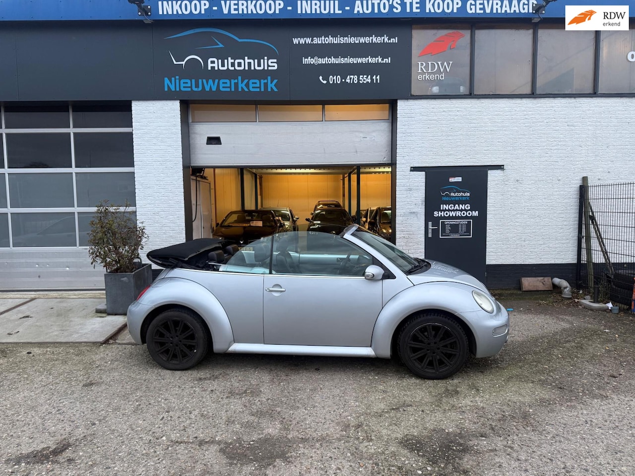 Volkswagen New Beetle Cabriolet - 1.4 Highline-Cabrio-met Airco, Lederen interieur, stoelverwarming, NAP-Rapport en een ruim - AutoWereld.nl