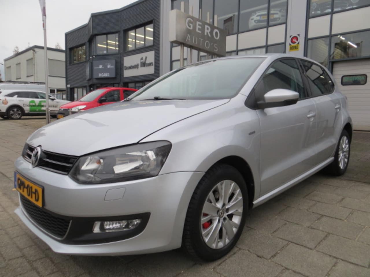 Volkswagen Polo - 1.2-12V BlueMotion Comfortline 5 deurs life uitvoering ,airco ecc,cruise control etc etc - AutoWereld.nl