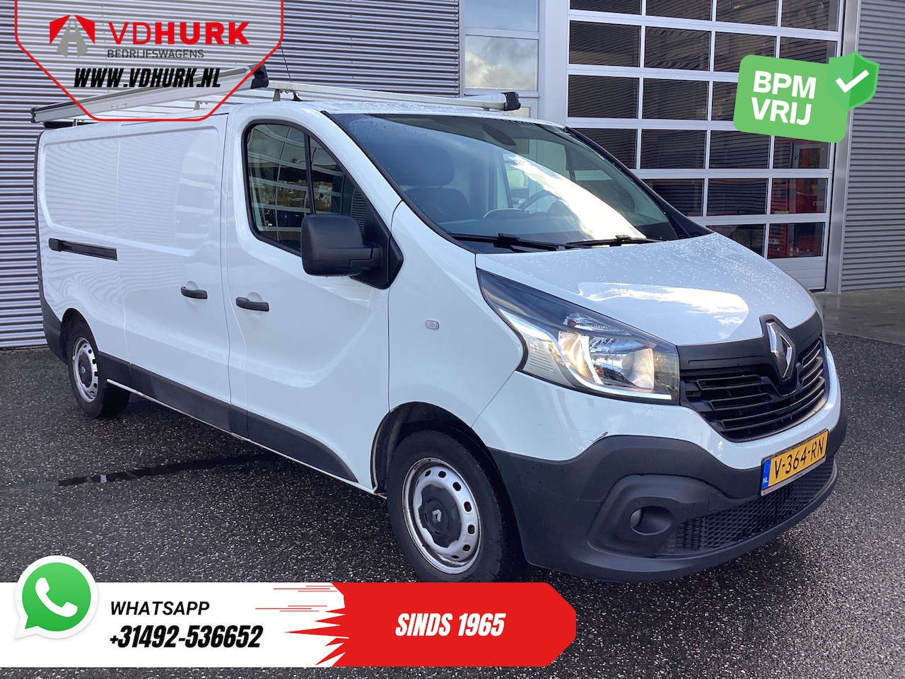 Renault Trafic - 1.6 dCi 120 pk L2 BPM VRIJ! NL Auto/ 3 Pers./ Imperiaal/ Navi/ Airco/ Cruise/ PDC/ Trekhaa - AutoWereld.nl