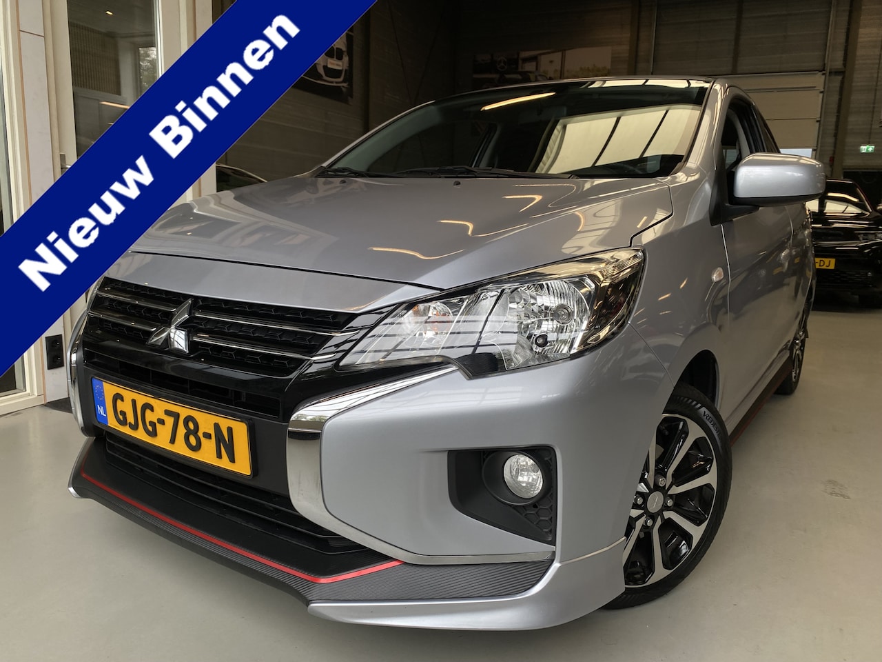 Mitsubishi Space Star - 1.2 Dynamic sport Carplay, Cruise, 15inch - AutoWereld.nl