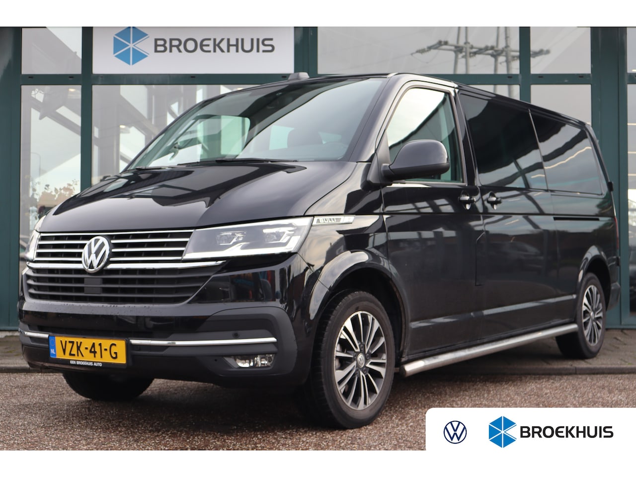 Volkswagen Transporter - 2.0 TDI L2H1 30 DC Bulli 149PK | Airco | Cruise control adaptief | Trekhaak - AutoWereld.nl
