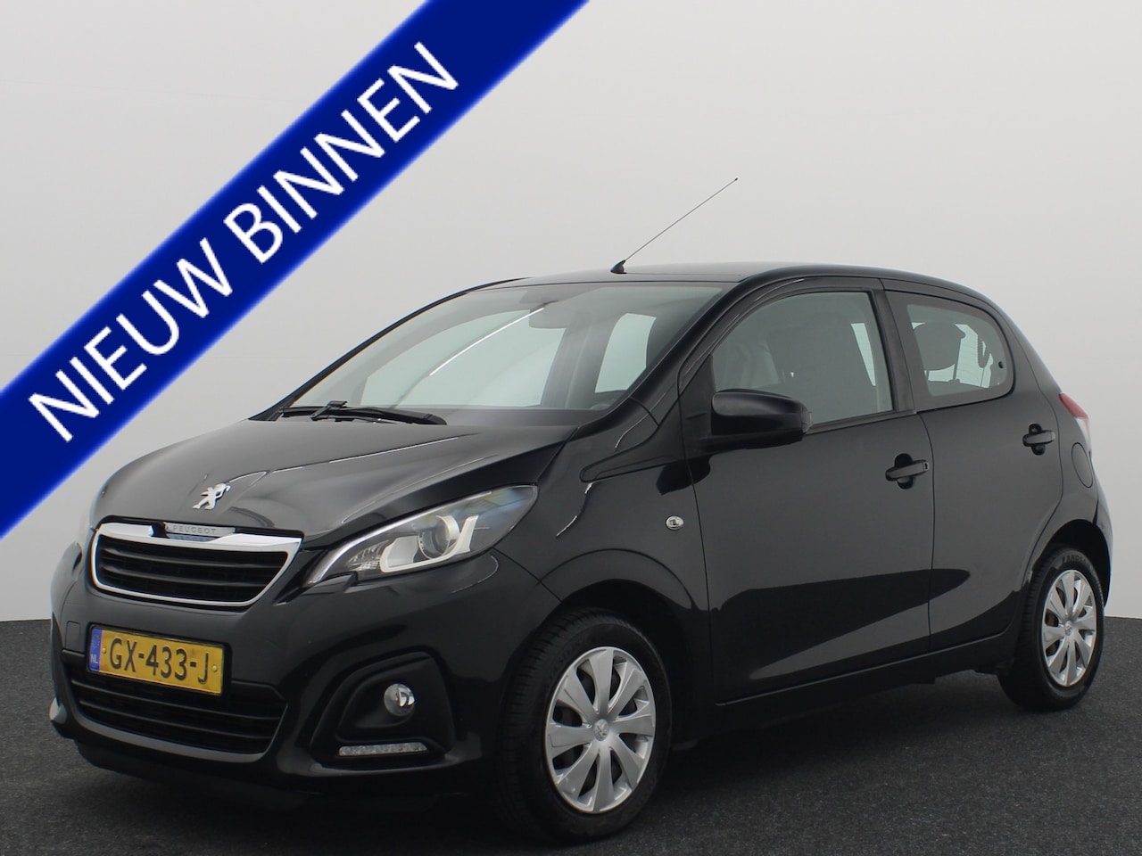 Peugeot 108 - 1.0 e-VTi Active APK 09-2026 / GOEDE ALL SEASON BANDEN / AIRCO / BLUETOOTH / ELEK RAMEN / - AutoWereld.nl