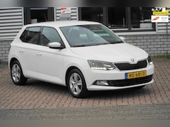 Skoda Fabia - 1.2 TSI Style NAVI TREKHAAK 1EIG