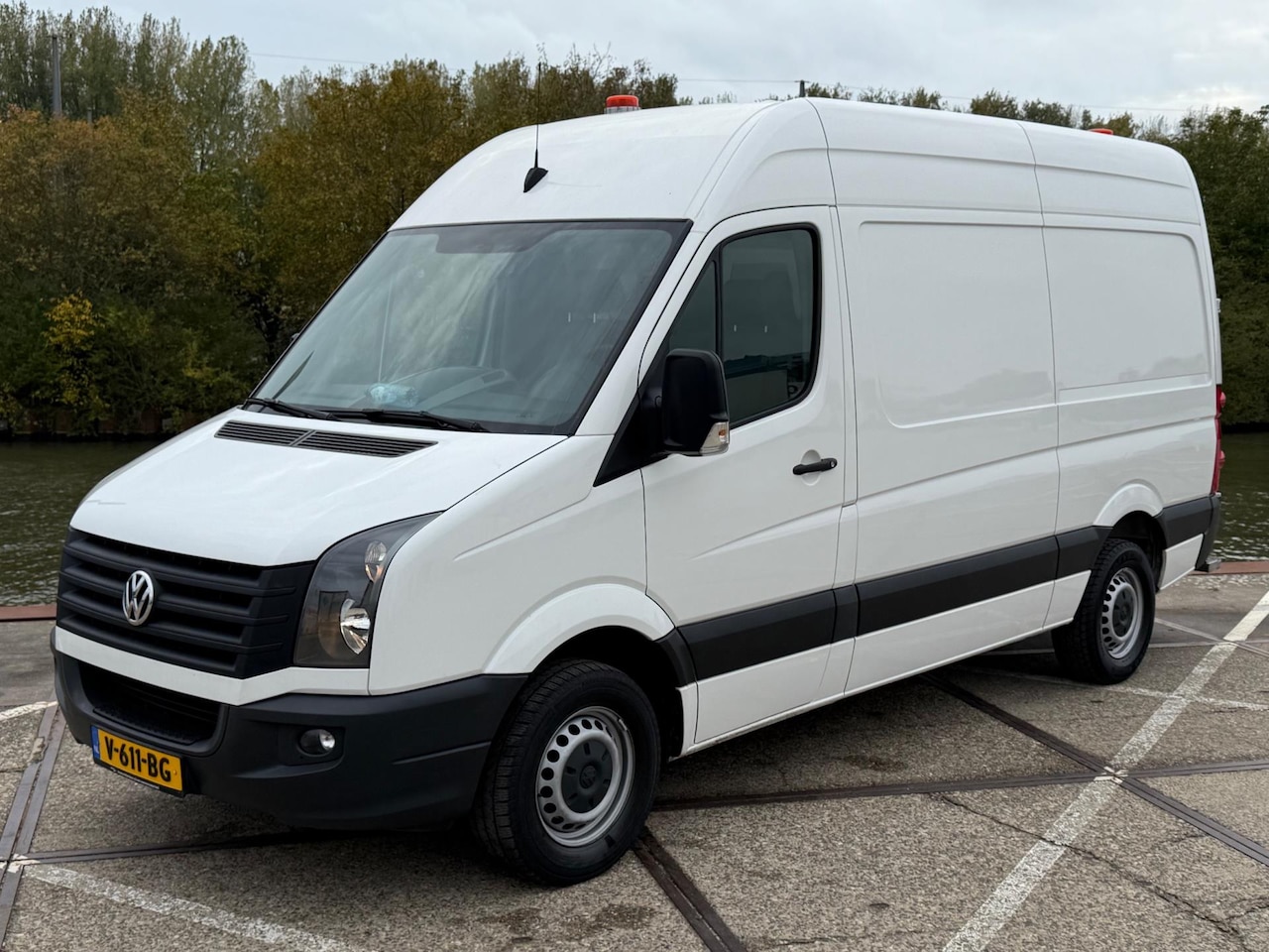 Volkswagen Crafter - 35 2.0 TDI L2H3 BM 2017 EURO6!/Airco/NAP! - AutoWereld.nl