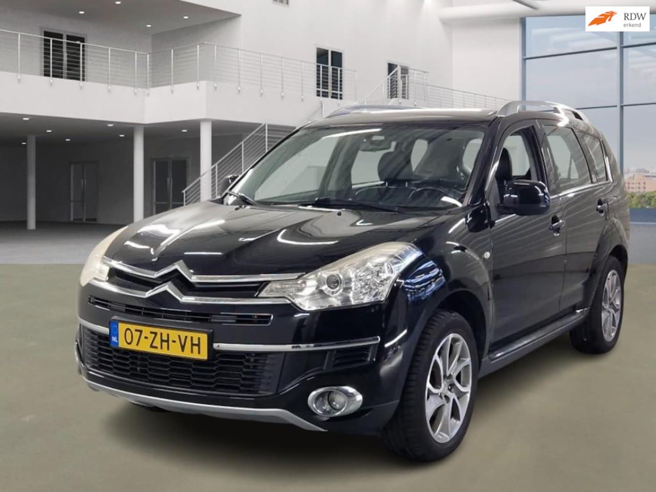 Citroën C-Crosser - 2.4-16V Dynamique 7p. 4WD NAVI LEDER CRUISE 2 X SLEUTELS - AutoWereld.nl