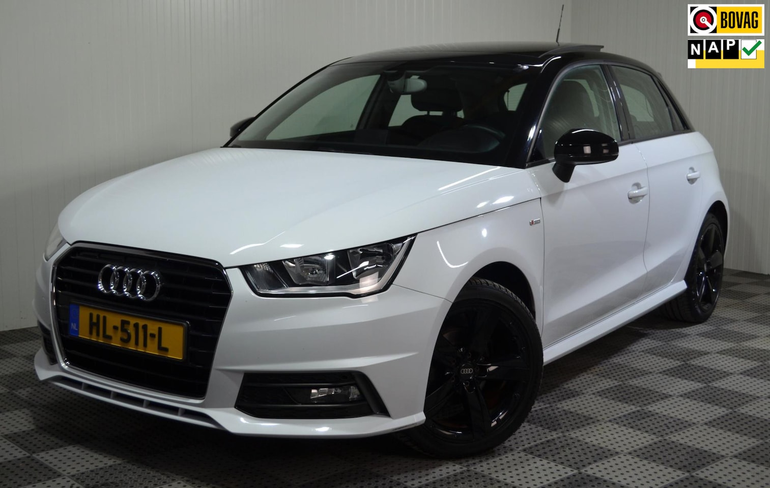 Audi A1 Sportback - 1.0 TFSI Adrenalin / S-Line / Pano dak / Navi / Pdc / NL auto - AutoWereld.nl