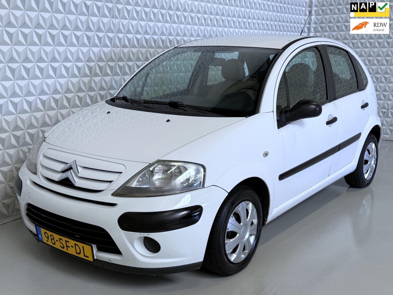 Citroën C3 - 1.1i Ligne Séduction / 176.000km (2005) - AutoWereld.nl
