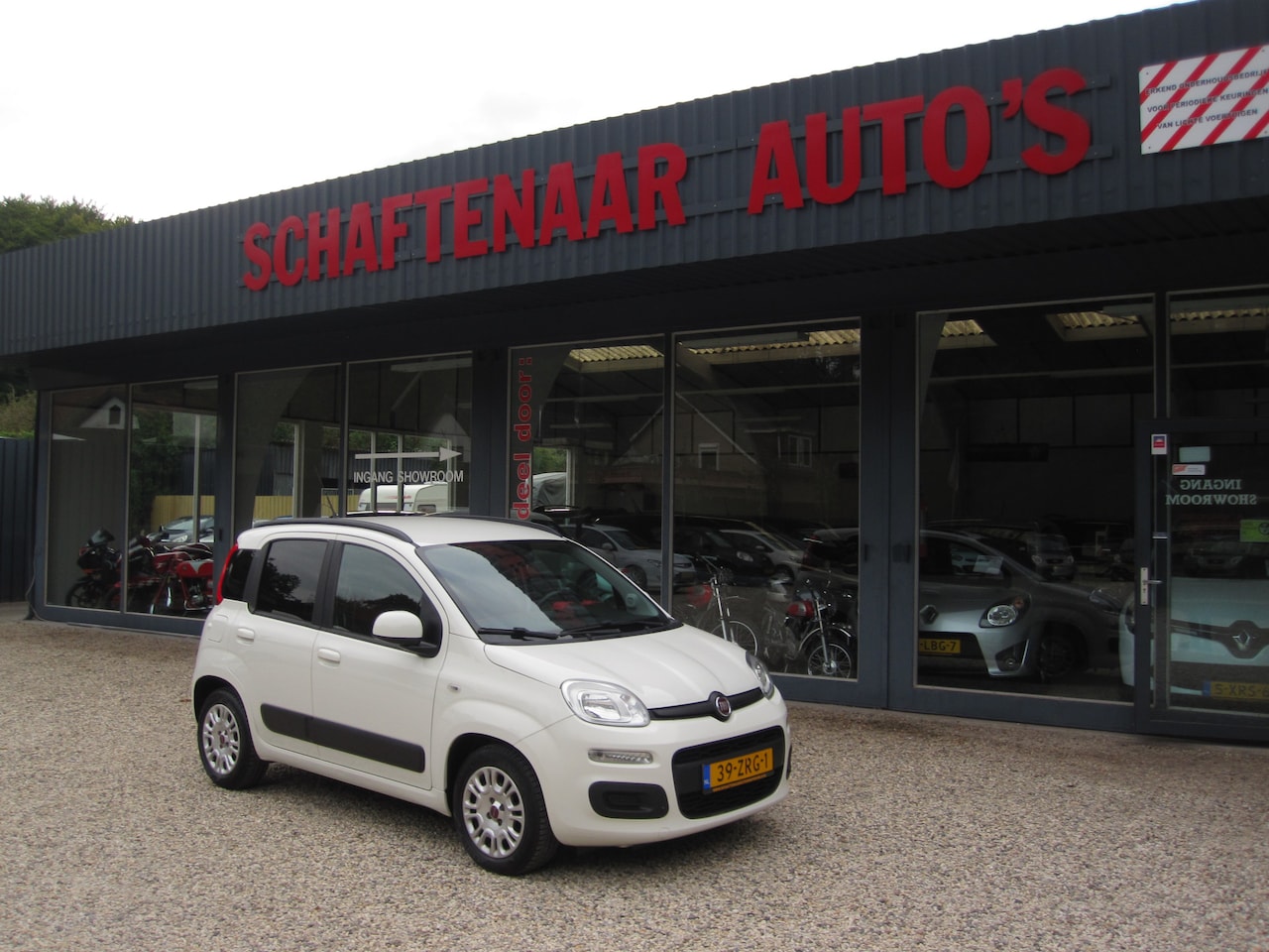 Fiat Panda - 0.9 TwinAir Lounge zeer nette auto apk 01-02-2026 - AutoWereld.nl