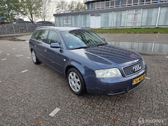 Audi A6 Avant - 2.4 Pro Line MT