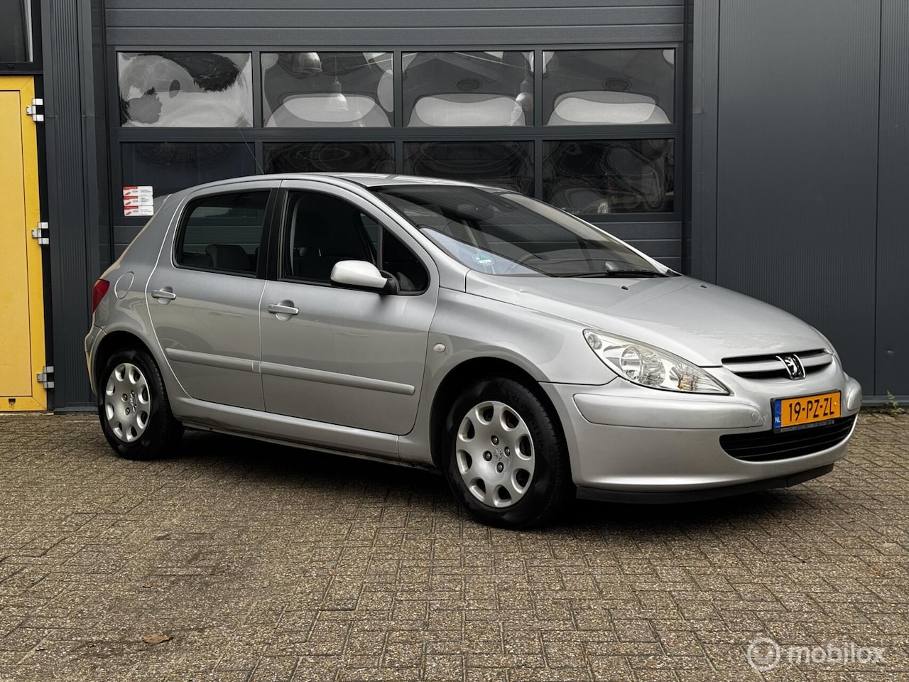 Peugeot 307 - 1.6-16V XT Premium | Automaat | 5 deurs | - AutoWereld.nl