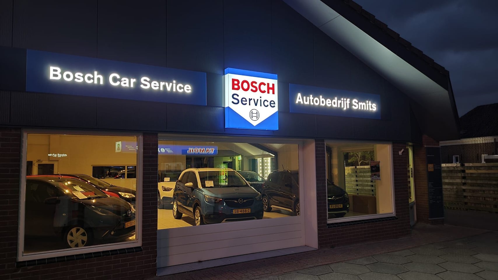 Opel Corsa - 1.4 Favourite 1.4 Favourite 90 Pk, Airco, - AutoWereld.nl