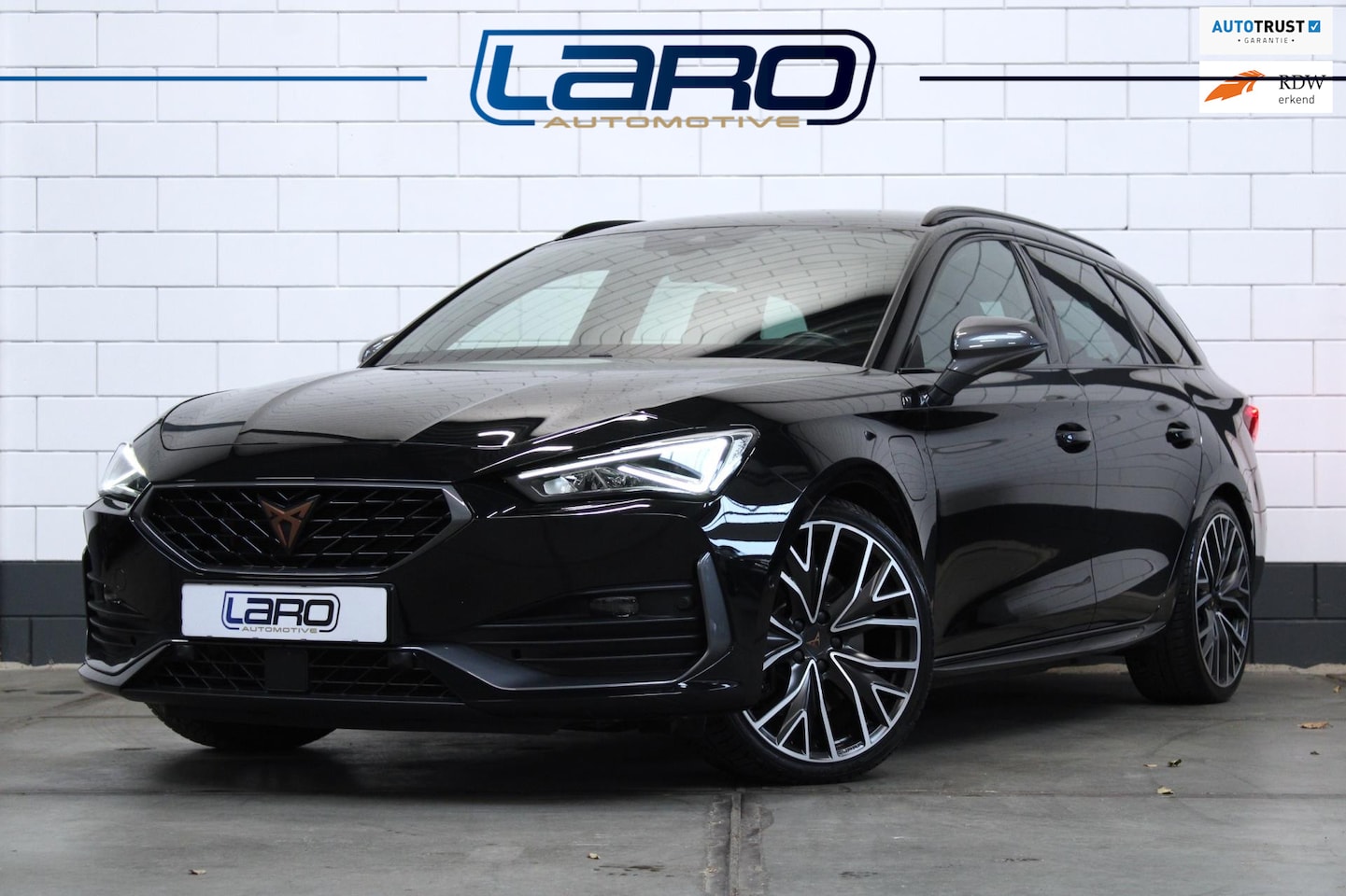 CUPRA Leon Sportstourer - 1.4 e-Hybrid VZ 245pk | Memory Camera ACC Sfeer CarPlay Winter Elek klep - AutoWereld.nl