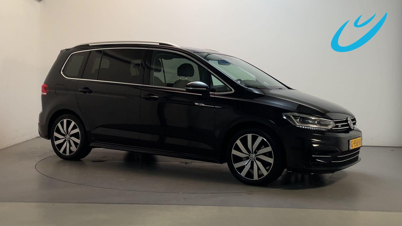 Volkswagen Touran - 1.5 TSI 150pk DSG Highline Business R 7p Stoelverwarming Camera Navigatie DAB+ - AutoWereld.nl