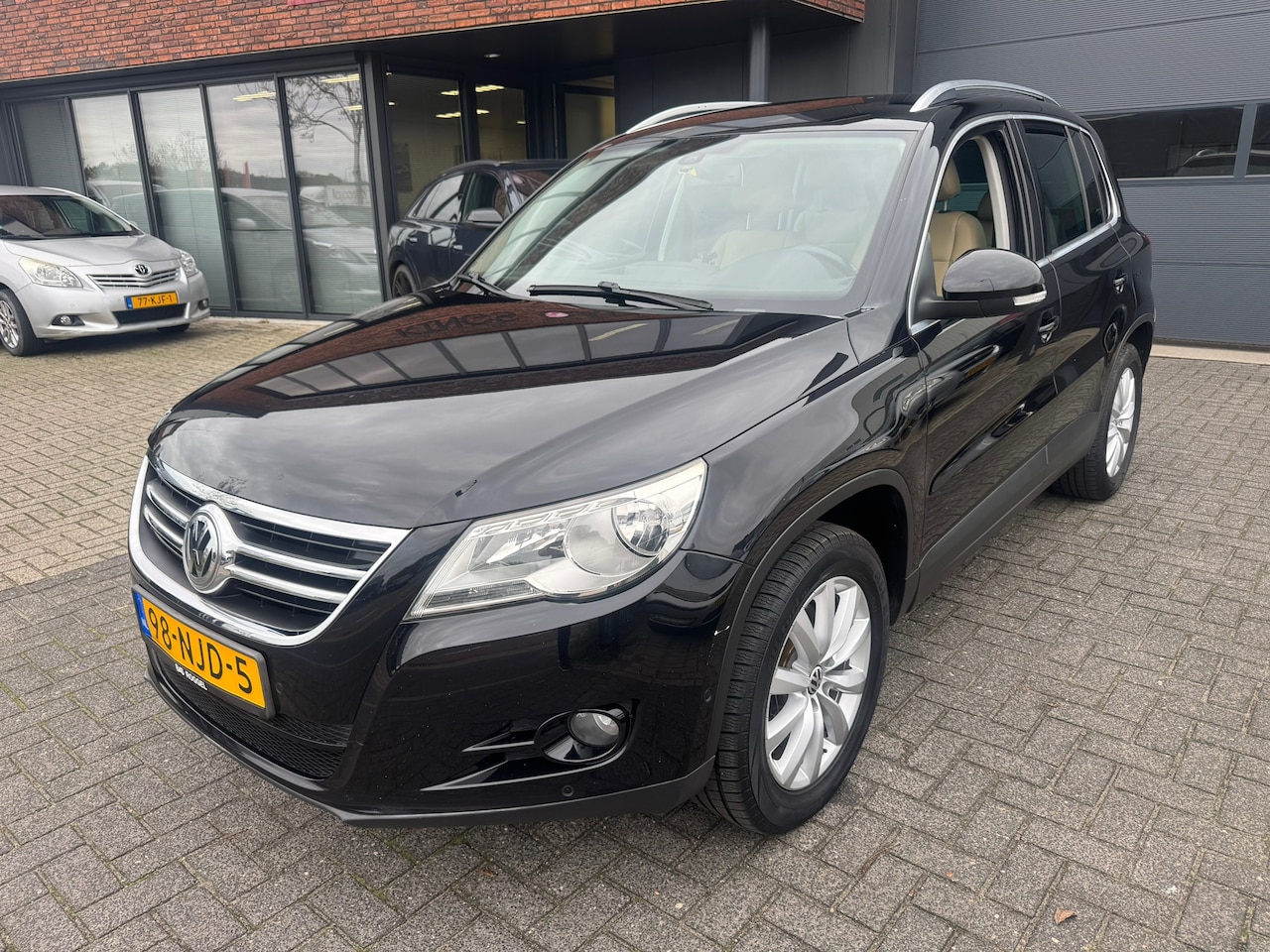 Volkswagen Tiguan - 1.4 TSI Sport&Style CLIMA LEDER TREKHAAK ORIG NL NAP - AutoWereld.nl