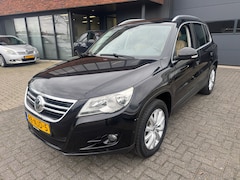 Volkswagen Tiguan - 1.4 TSI Sport&Style CLIMA LEDER TREKHAAK ORIG NL NAP