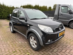 Daihatsu Terios - 1.5-16v 4WD VERSNELLINGSBAK KAPOT Leder Clima