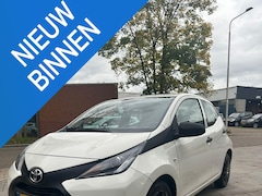 Toyota Aygo - 1.0 VVT-i x-now ZEER NETTE STAAT