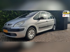 Citroën Xsara Picasso - 1.8i-16V airco nap 14 maanden apk