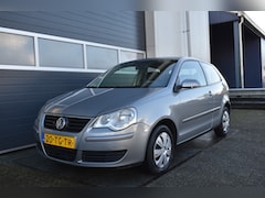 Volkswagen Polo - 1.4-16V Optive