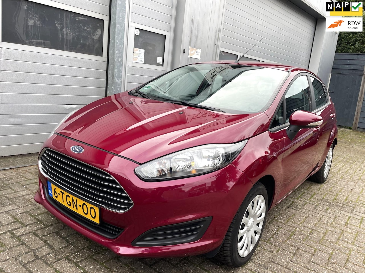 Ford Fiesta - 1.0 Style-Navi-Airco-Cruis-Park,sensor-Bluetooth - AutoWereld.nl