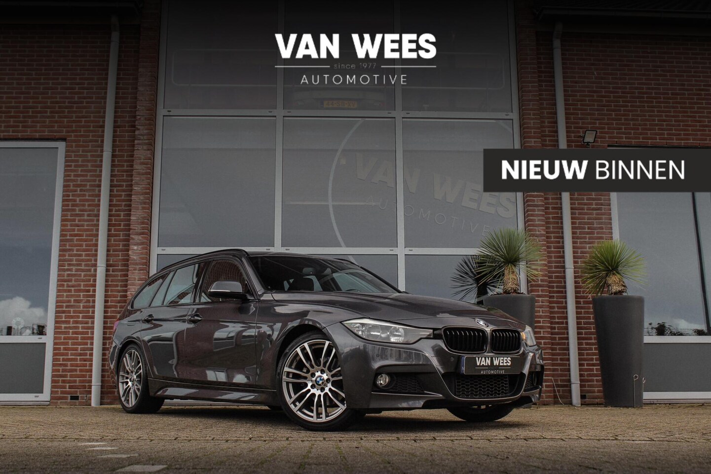 BMW 3-serie Touring - 320d High Executive M-sport | M-pakket | Automaat | 184 pk | Leer | Trekhaak | 19 inch | P - AutoWereld.nl