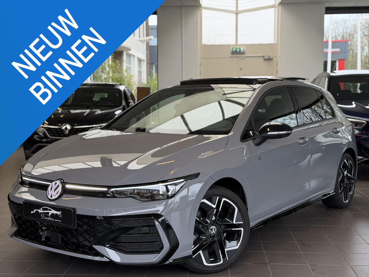 Volkswagen Golf - 1.5 R line Pano / 360 / H&K / Trekhaak - AutoWereld.nl