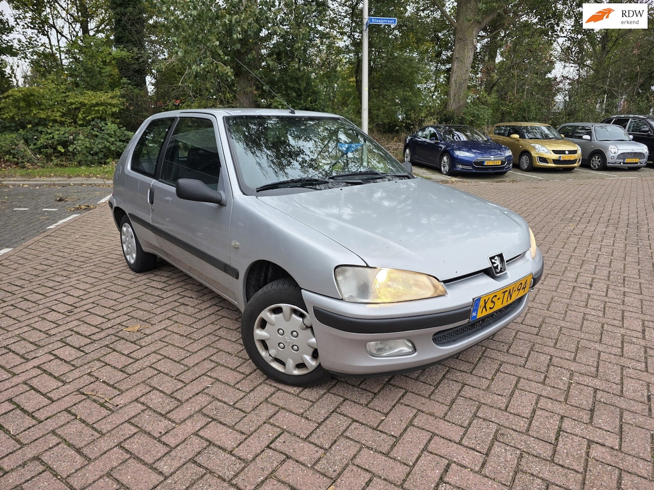 Peugeot 106 - 1.1 Accent Rijd en schakelt perfect 2e eigenaar - AutoWereld.nl