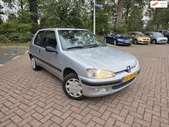 Peugeot 106 - 1.1 Accent Rijd en schakelt perfect 2e eigenaar