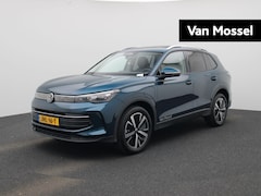 Volkswagen Tiguan - 1.5 eHybrid Life Edition 204 PK | Panoramadak | Stoelverwarming | LED Koplampen | Apple Ca
