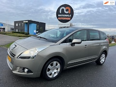 Peugeot 5008 - 2013 * 1.6 THP Family 7p. * CLIMA * ELEC. RAMA * AIRCO * LMV * PDC