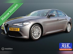 Alfa Romeo Giulia - 2.0T Super Veloce Pack, F1 Schakelflippers, Sportstoelen, Leer, Stoel-stuurverwarming, Nav