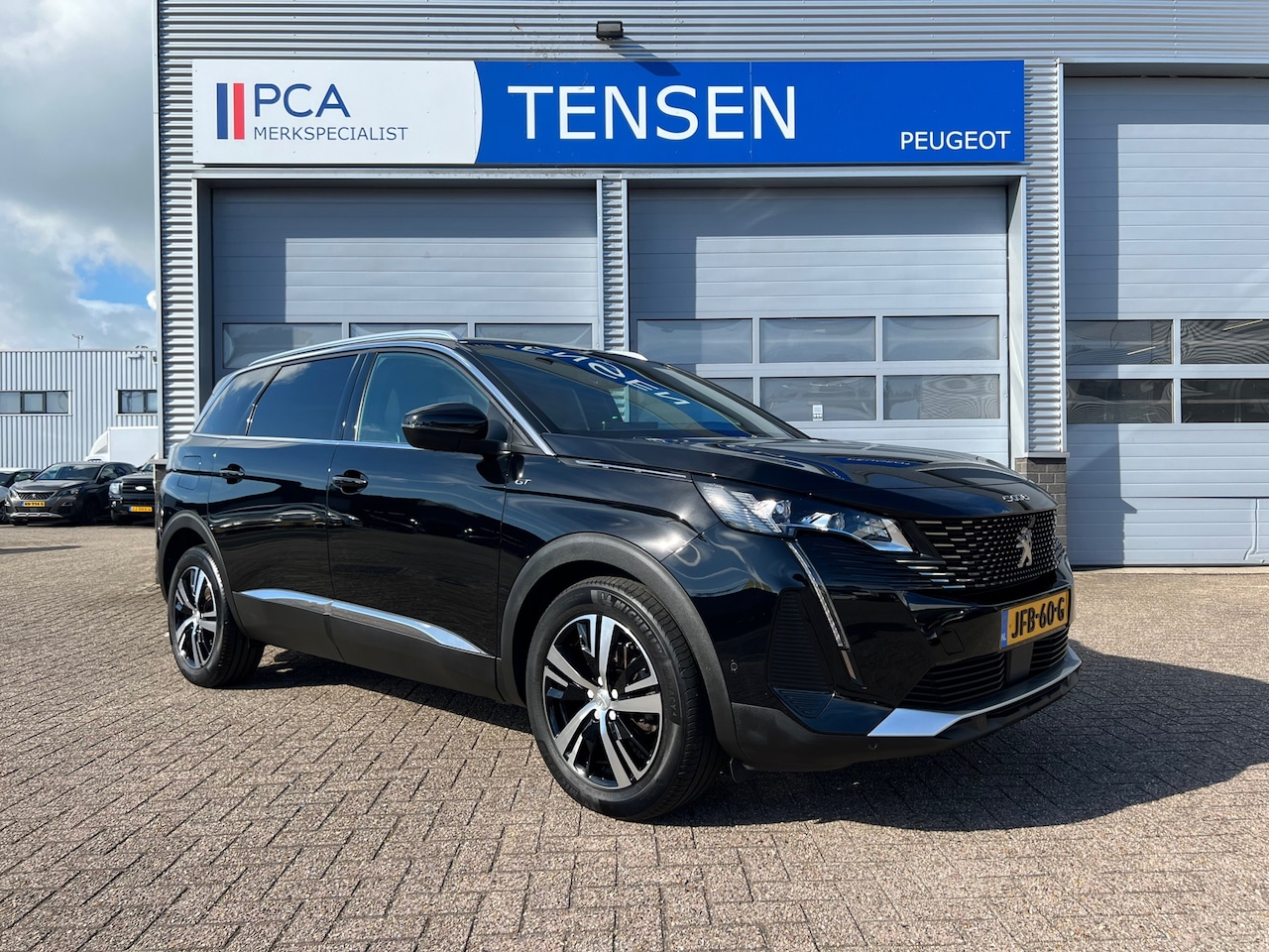 Peugeot 5008 - 1.6 180PK PureTech GT Pack Business | Vol leder | Electrische achterklep | Adaptieve Cruis - AutoWereld.nl