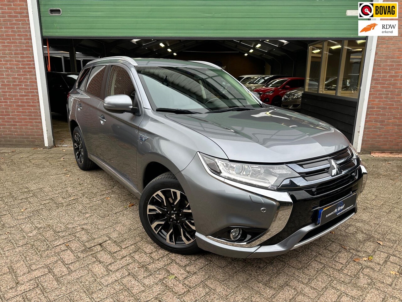 Mitsubishi Outlander - 2.0 PHEV|CRUISE/PDC/CAMERA/NAVI/NW MODEL - AutoWereld.nl