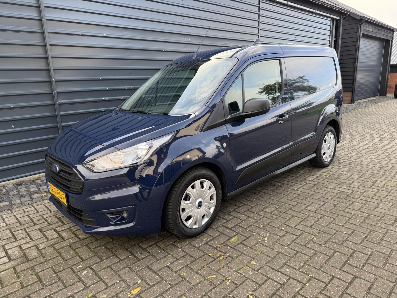 Ford Transit Connect - 1.5 EcoBlue Automaat Hondenauto 2x Bench/hondenrek - AutoWereld.nl
