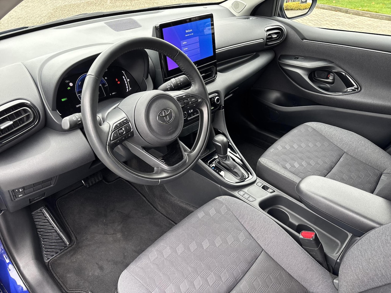 Toyota Yaris - 1.5 Hybrid 115 First Edition | All-in prijs | Automaat | Apple/android auto - AutoWereld.nl